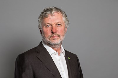 Porträt des schwedischen Ministers Peter Eriksson