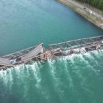 Luftaufnahme der eingestürzten Brücke Tretten Bru